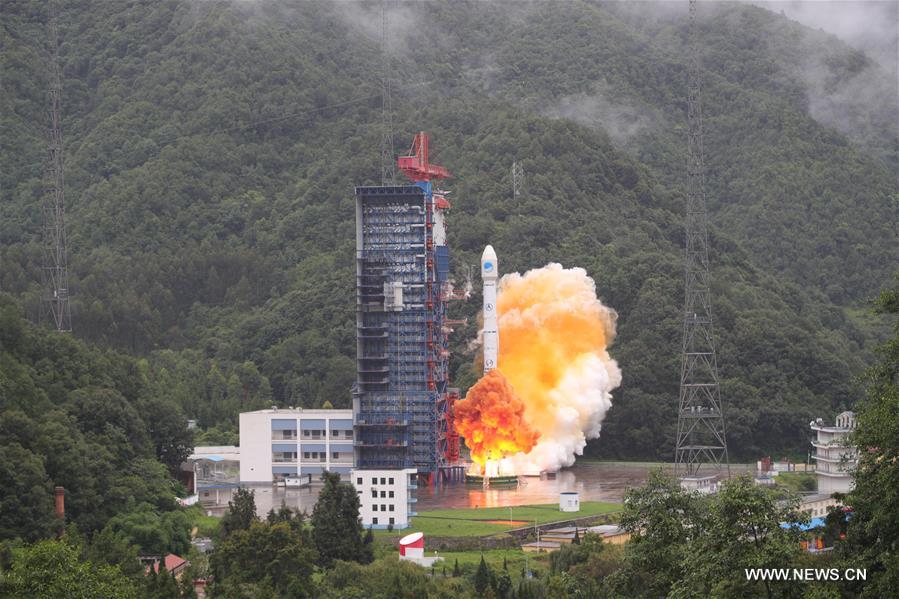 La Chine envoie dans l'espace des satellites jumeaux de navigation Beidou-3