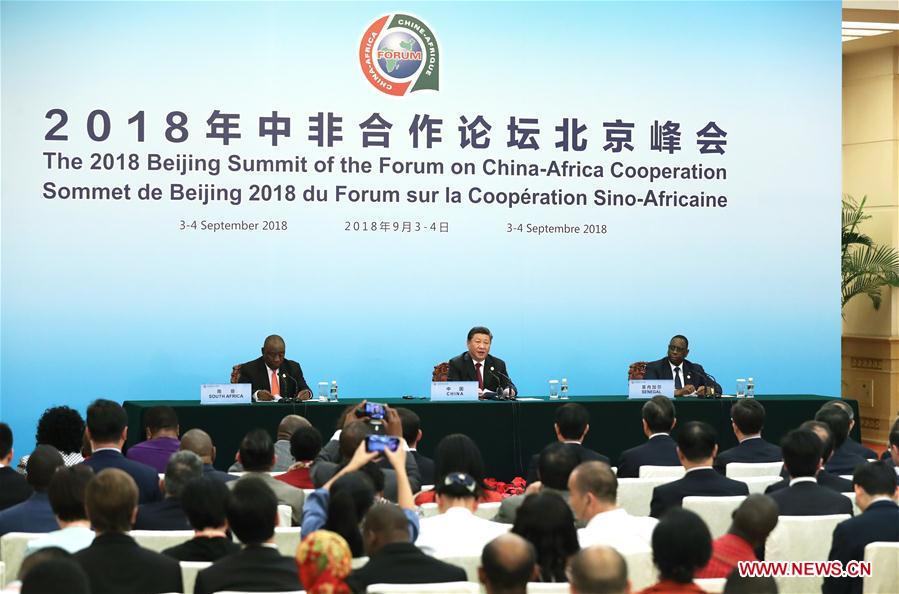Xi Jinping rencontre la presse à l'occasion de la clôture du sommet de Beijing du FCSA