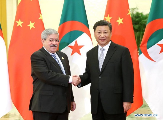 Xi Jinping rencontre le PM algérien