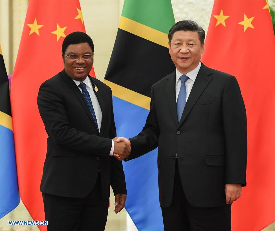 Xi Jinping rencontre le PM tanzanien