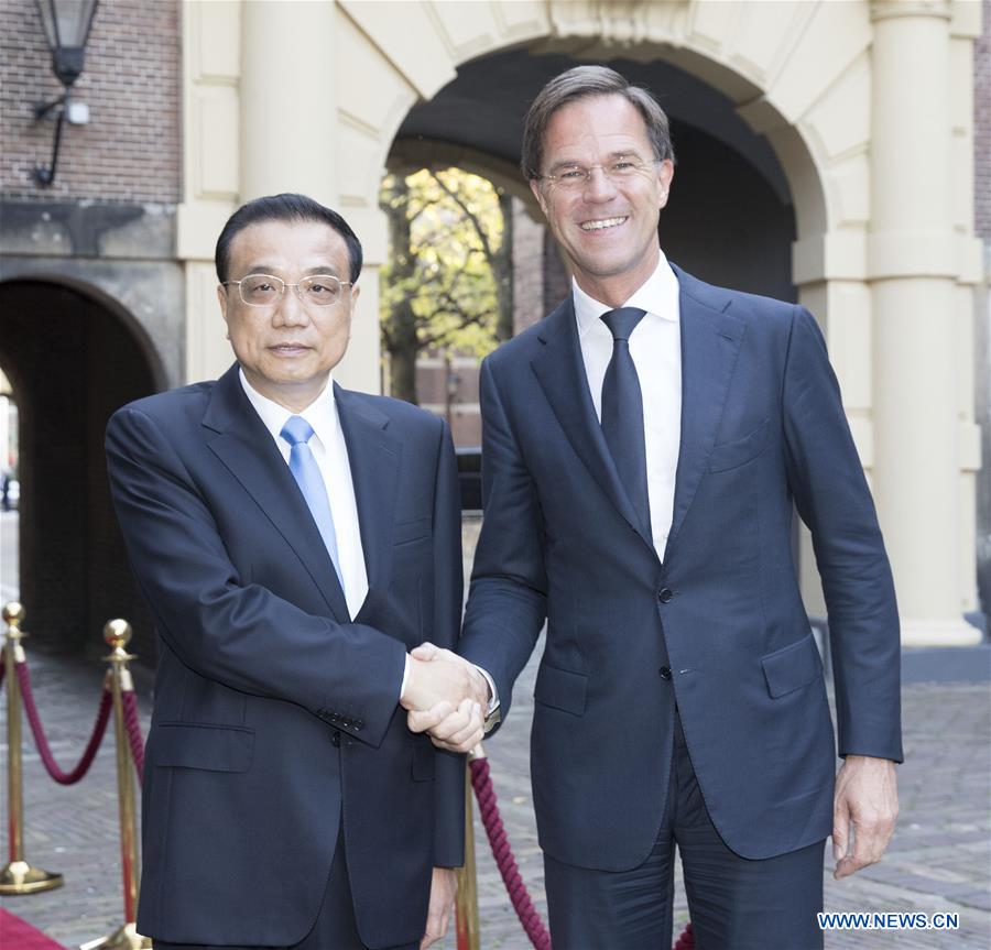 La Chine et les Pays-Bas appellent à promouvoir le libre-échange et à s'opposer au protectionnisme