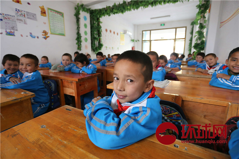 Xinjiang : à la découverte d'un centre de formation professionnelle