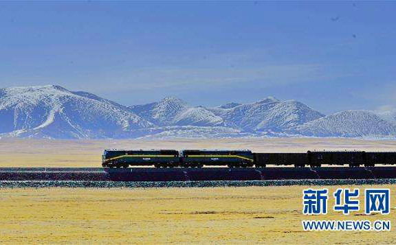Le chemin de fer Qinghai-Tibet, moteur de la croissance du Tibet