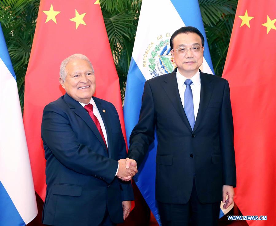 Li Keqiang rencontre le président salvadorien