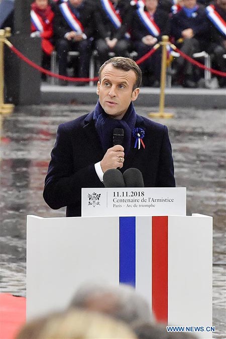 France/Centenaire de l'armistice: Macron rend hommage aux combattants de la Grande guerre et met en garde contre le nationalisme