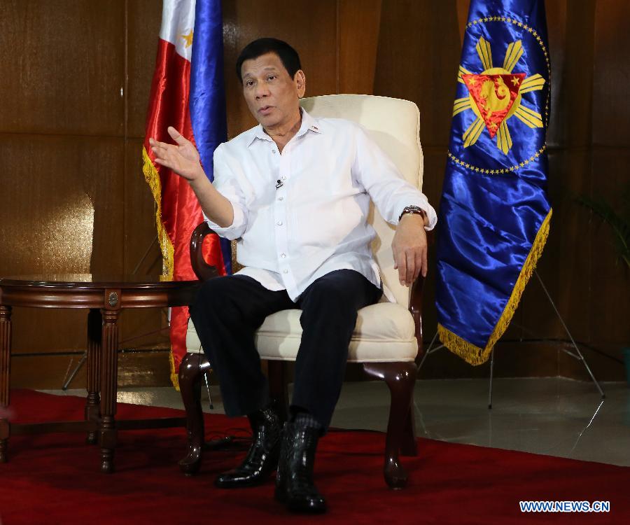 Duterte : la visite de Xi devrait dynamiser les relations sino-philippines