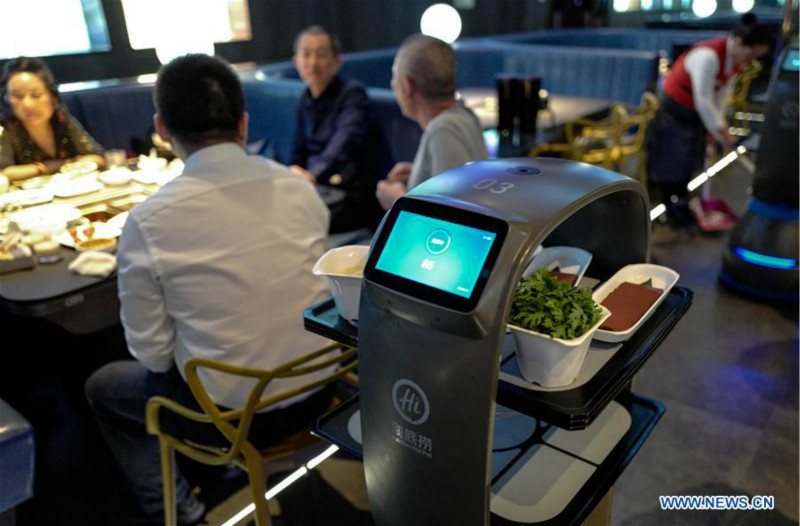 Chine : un restaurant à Beijing sert ses clients grâce à l'IA