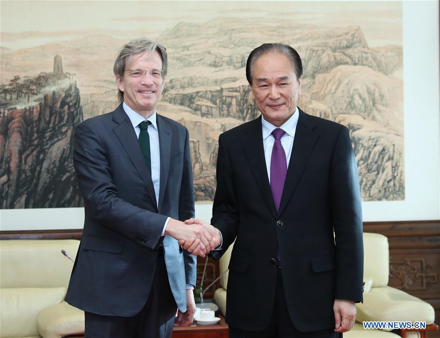 Xinhua et l'AFP conviennent de renforcer leur coopération