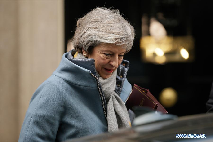 Brexit : Theresa May condamne le harcèlement de députés et de journalistes