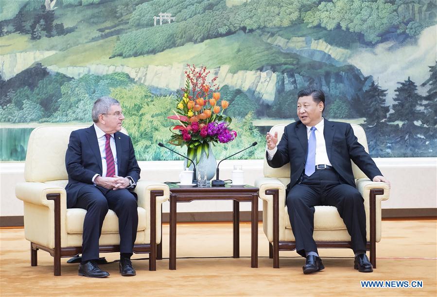 JO d'hiver de 2022 : le président chinois Xi Jinping rencontre le président du CIO Thomas Bach