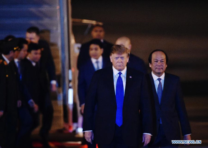 Donald Trump arrive à Hanoï pour le 2e sommet RPDC-États-Unis
