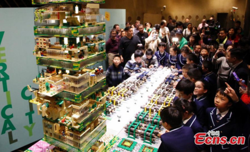 Une maquette de «Ville Verticale» créée dans le plus haut bâtiment de Chine  