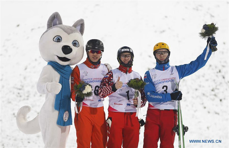 Li Zhonglin remporte la première médaille chinoise des Universiades d'hiver 2019