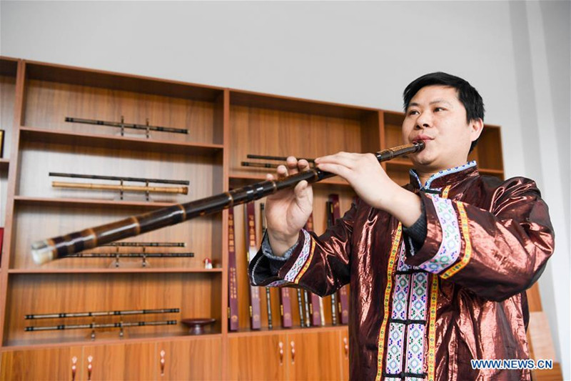 Chine : flûtes de bambou de Yuping