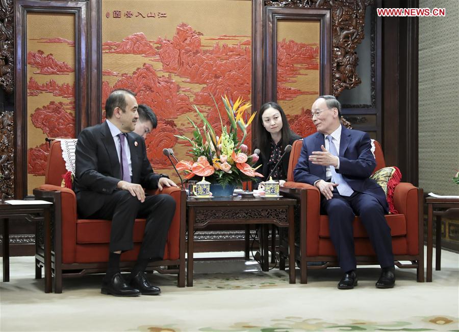 Le vice-président chinois rencontre le président du Comité de la sécurité nationale du Kazakhstan