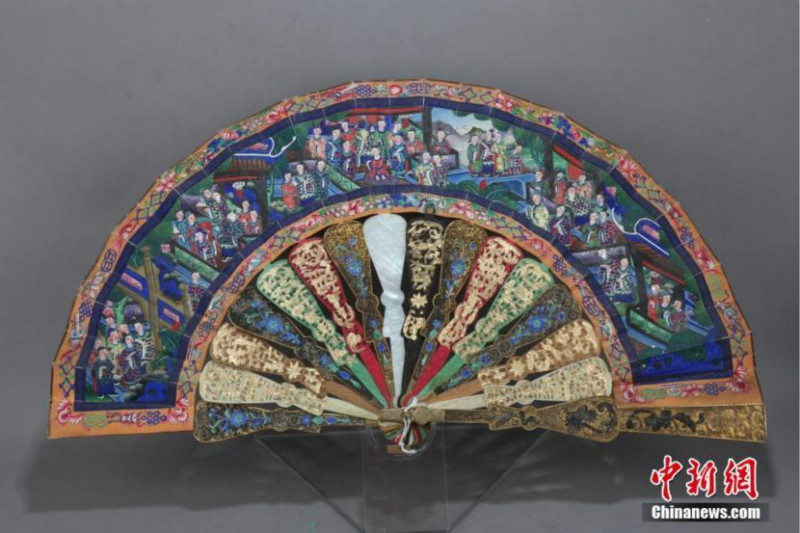 Exposition de 100 sculptures en ivoire dans un musée du Sichuan