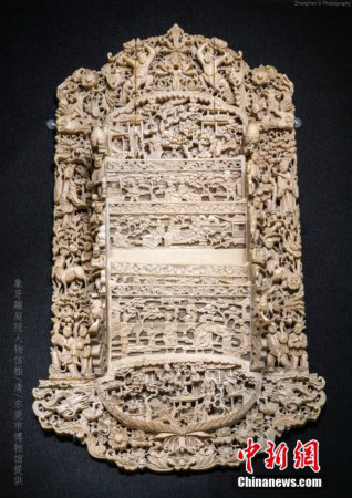 Exposition de 100 sculptures en ivoire dans un musée du Sichuan