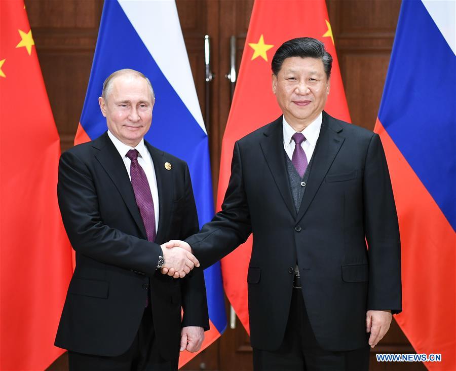 Entretien entre les présidents chinois et russe