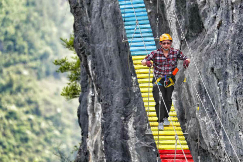 Et si vous grimpiez une falaise de 1 000 mètres à Chongqing ?