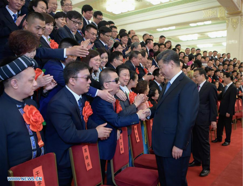 Xi Jinping rencontre des représentants de personnes handicapées et leurs soutiens