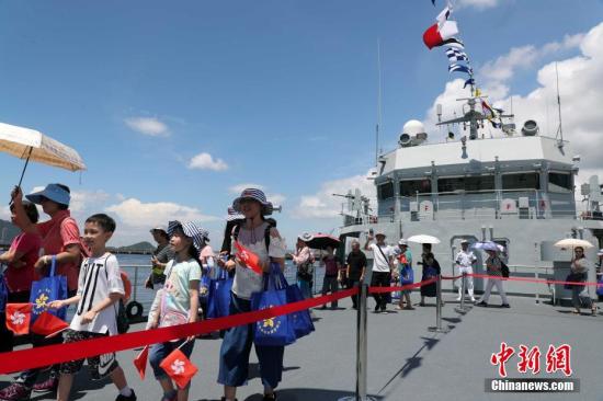 Journée portes ouvertes à la garnison de l'APL de Hong Kong pour célébrer l'anniversaire du retour à la Chine