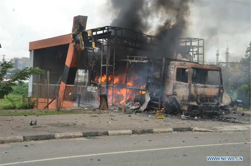 Nigeria : violents affrontements entre manifestants et policiers dans la capitale, plusieurs victimes possibles