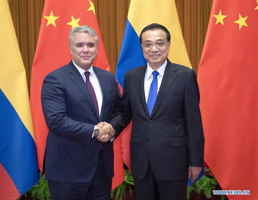 Le Premier ministre chinois rencontre le président colombien