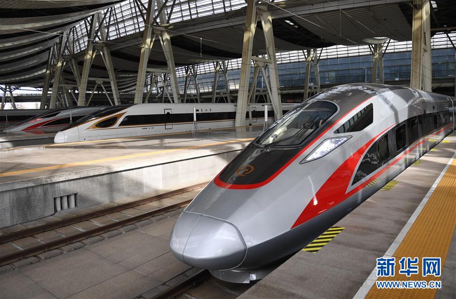 Comment expliquer la position de leader du train à grande vitesse chinois ?