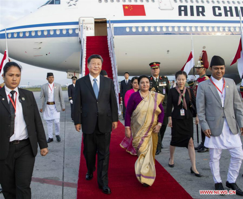 Le président chinois Xi Jinping arrive au Népal pour une visite d'Etat