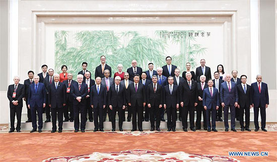 Xi Jinping rencontre les représentants participant à la conférence 
