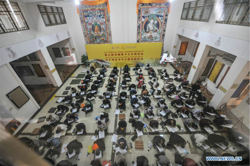 Tibet : une compétition d'art du Tangka organisée à Lhassa