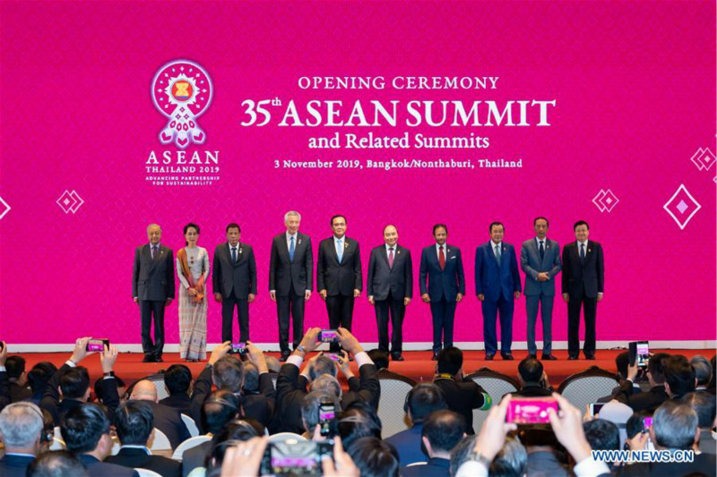 Ouverture du 35e sommet de l'ASEAN en Thaïlande avec un accent mis sur le multilatéralisme et la connectivité