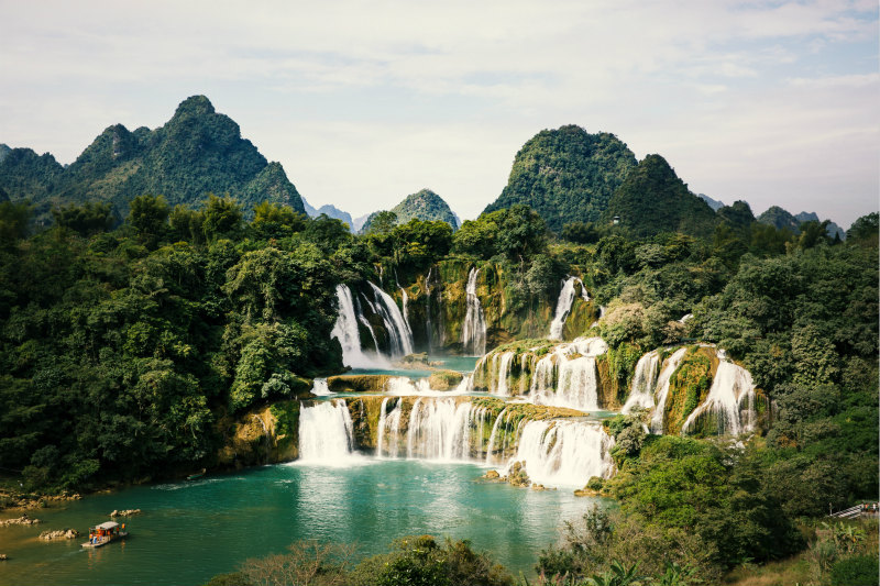 La cascade transnationale sino-vietnamienne sera le modèle de la coopération touristique « la Ceinture et la Route »