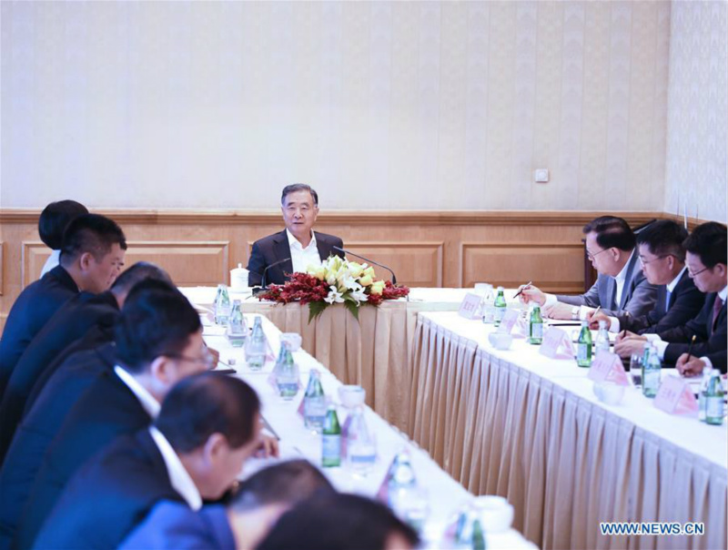 La Chine et Oman conviennent d'intensifier leur coopération dans le cadre de l'ICR
