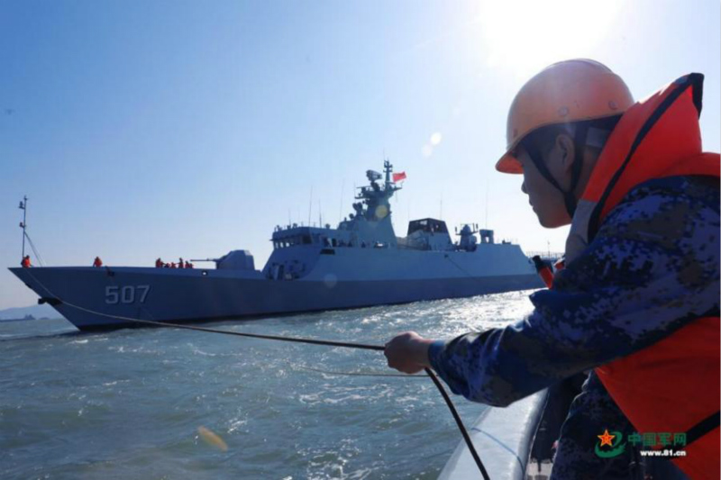 La marine de l'APL procède à un exercice en mer de Chine orientale