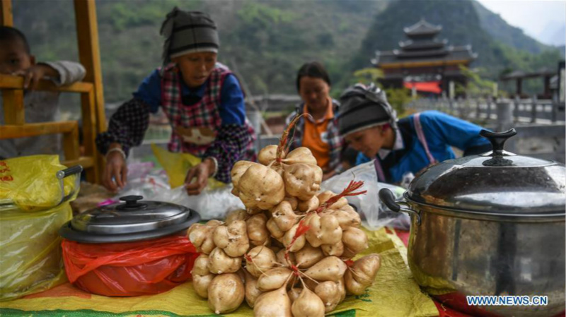 Comment le tourisme écologique développé dans le Guangxi l'aide à sortir de la pauvreté
