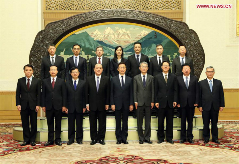 Un vice-Premier ministre rencontre la nouvelle équipe d'administration de la RAS de Macao