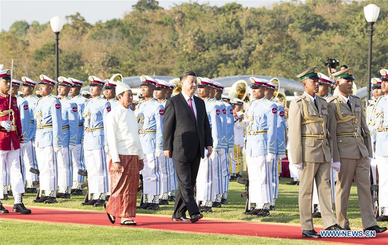 Le président chinois Xi Jinping assiste à un banquet de bienvenue organisé par le président du Myanmar