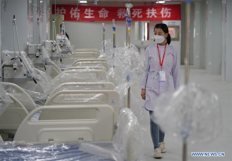Fin des travaux d'un hôpital temporaire dans le nord-ouest de la Chine pour lutter contre l'épidémie du nouveau coronavirus
