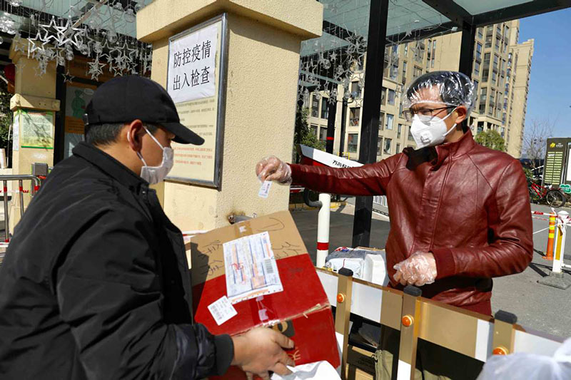 La livraison sans contact déployée dans les communautés de Wuhan