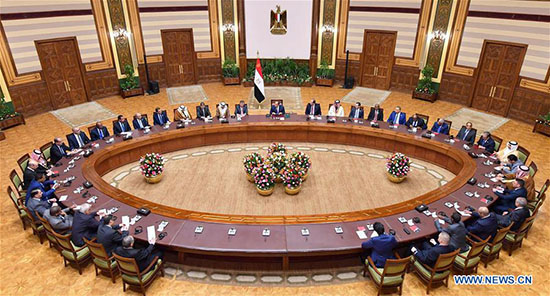 Le président égyptien rencontre les chefs des services de renseignements arabes pour discuter des menaces régionales