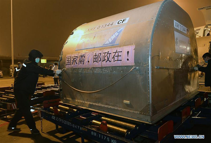 Un deuxième lot de 16 équipements ECMO arrive à Wuhan pour soutenir le traitement des patients