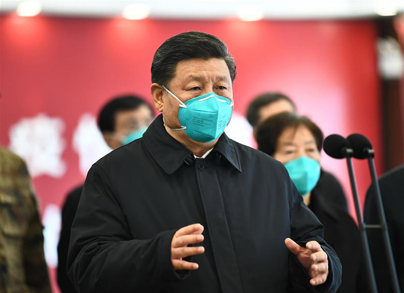 Xi Jinping rend visite aux patients et au personnel médical à l'hôpital Huoshenshan à Wuhan
