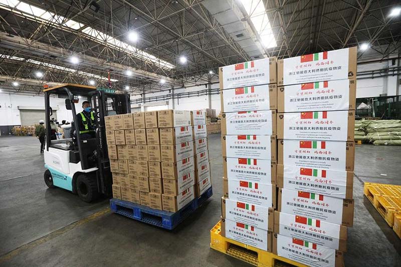 La Chine expédie des fournitures de secours à l'Italie