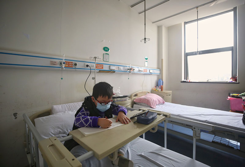 La récupération des patients se poursuit à l'hôpital de Wuhan
