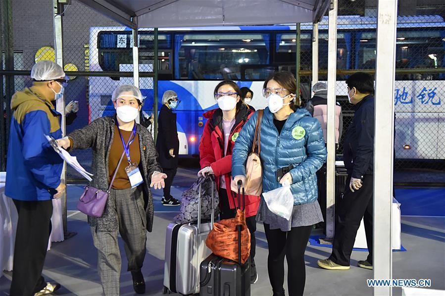Plus de 800 personnes bloquées au Hubei rentrent à Beijing