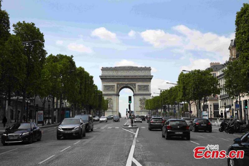 La France commence à assouplir les restrictions de circulation 
