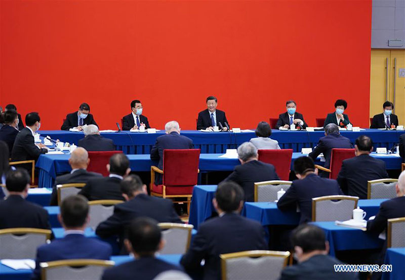Xi Jinping appelle à analyser l'économie chinoise dans une perspective globale, dialectique et de long terme