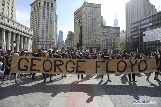 Etats-Unis/mort de George Floyd : de violentes manifestations se poursuivent à travers le pays 