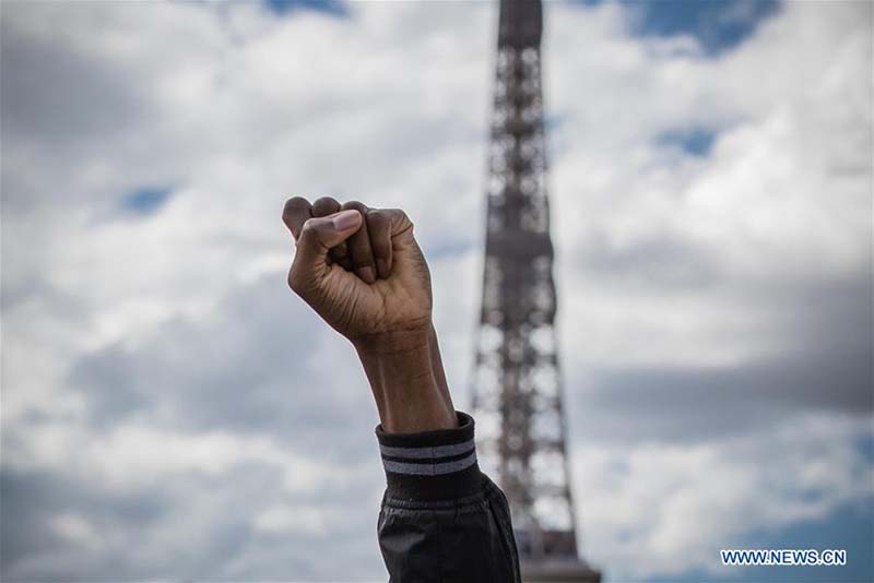 France : manifestations à Paris et dans d'autres grandes villes contre le racisme et les violences policières